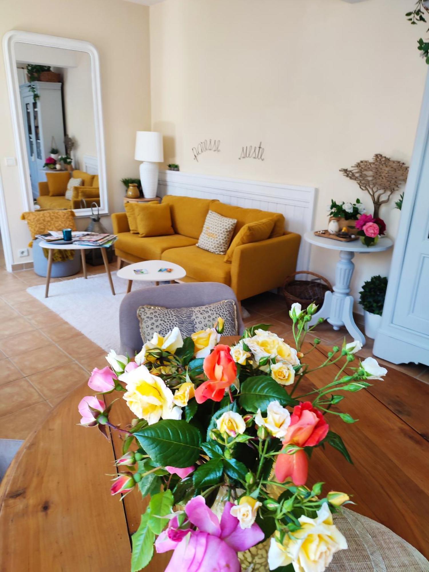 Maison Juan les Pins, plages, charme Antibes Extérieur photo